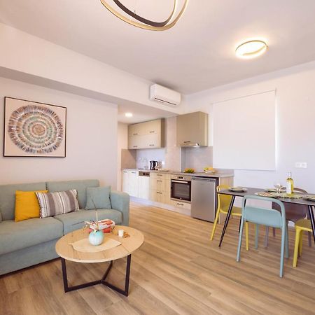 פלאקיאס Zambia Luxury Apartments מראה חיצוני תמונה